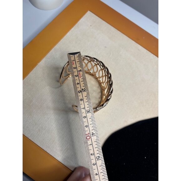 Vintage Gold-Toned Openwork Cuff Bracelet With Twisted Wire Design - Picture 5 of 12